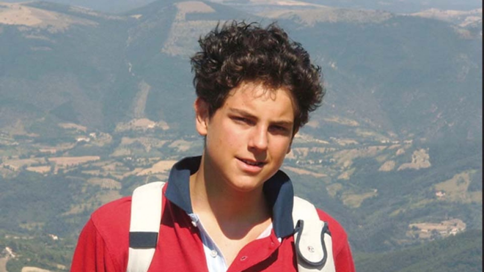 Imagen de Carlo Acutis: El Santo Millennial que Nos Enseñó a Amar la Eucaristía